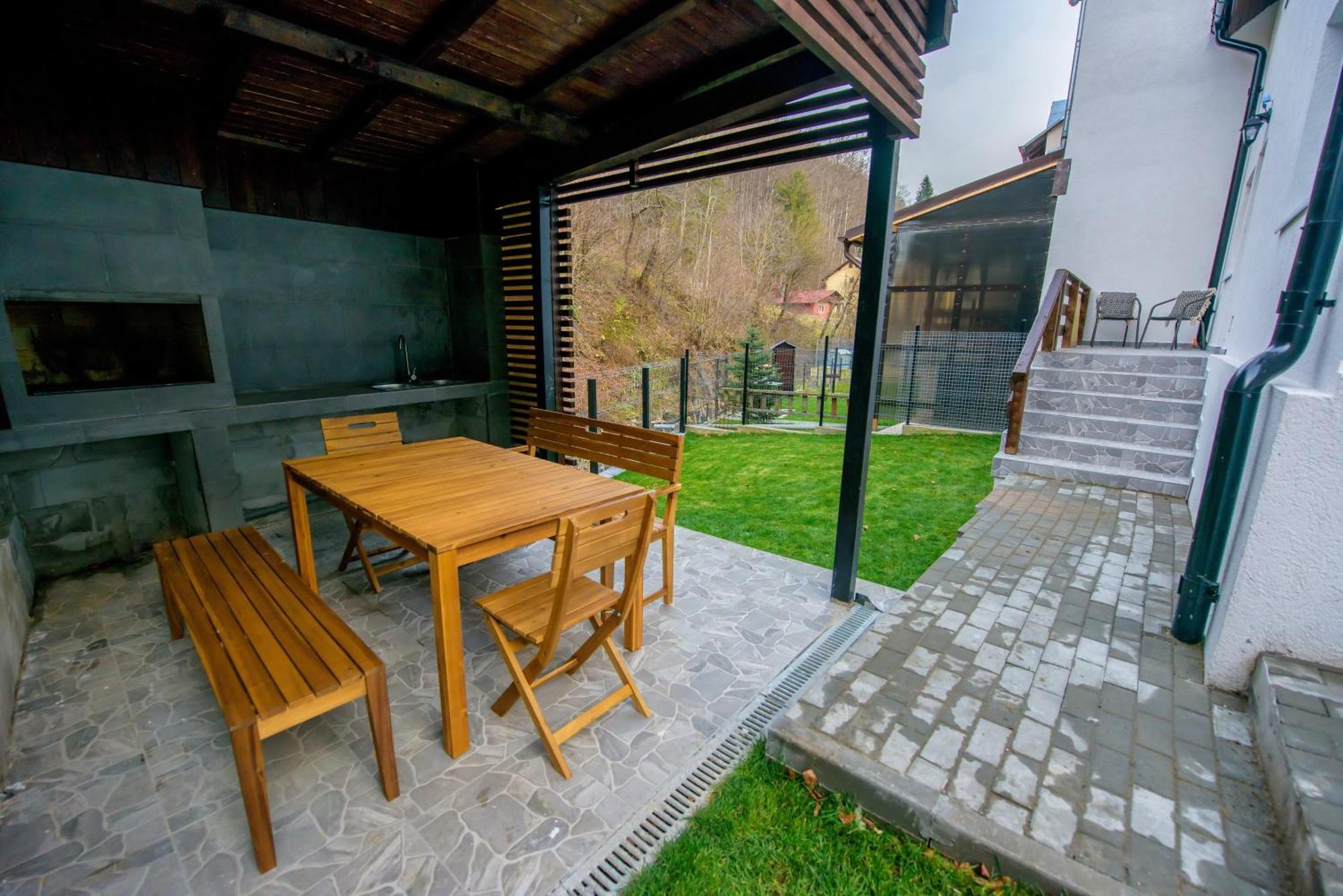 Vila Time Buşteni Exteriör bild